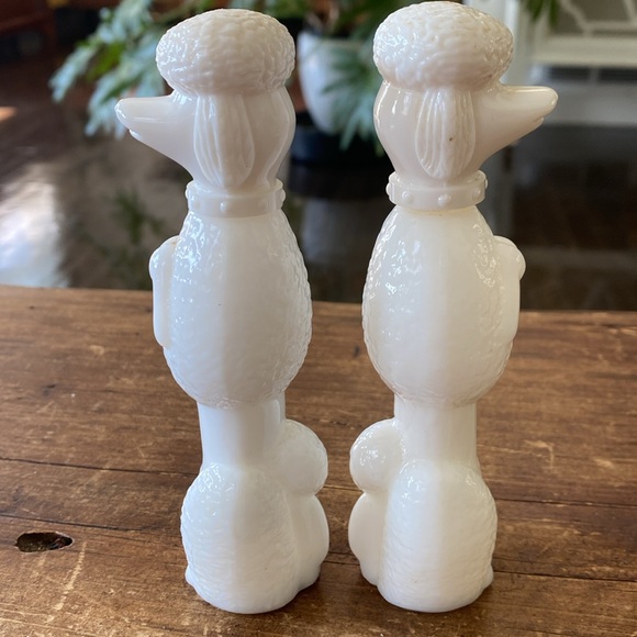 Vintage Avon Milk Glass White French Poodle Perfume Bottle Set of 2 - Picture 4 of 7
